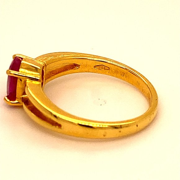 Burmese Ruby 1.32ct Solid 18K Yellow Gold Ring - Picture 5 of 7